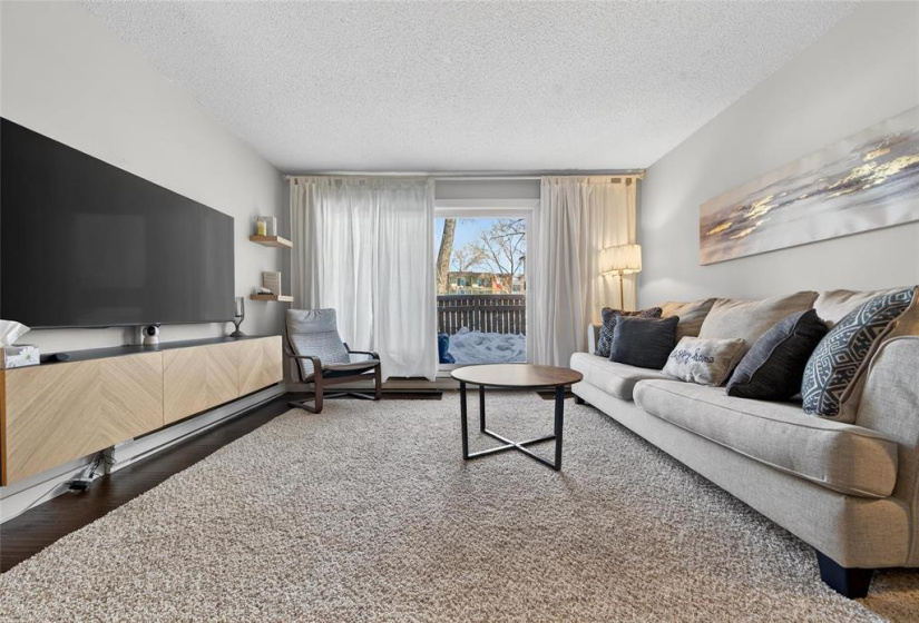 466 Kenaston, 2 Bedrooms Bedrooms, 7 Rooms Rooms,1 BathroomBathrooms,Condominium,For Sale,Kenaston