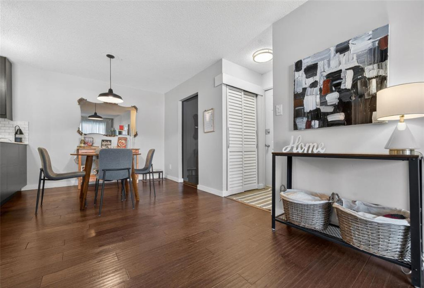 466 Kenaston, 2 Bedrooms Bedrooms, 7 Rooms Rooms,1 BathroomBathrooms,Condominium,For Sale,Kenaston