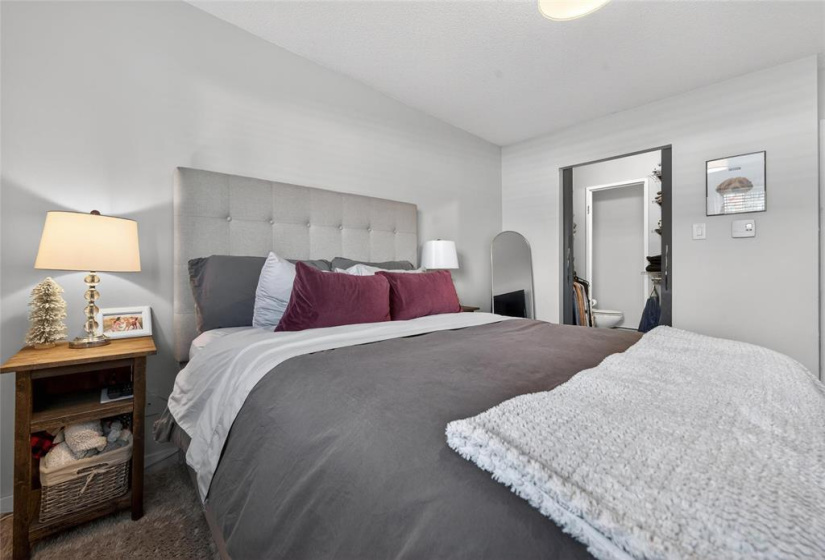 466 Kenaston, 2 Bedrooms Bedrooms, 7 Rooms Rooms,1 BathroomBathrooms,Condominium,For Sale,Kenaston