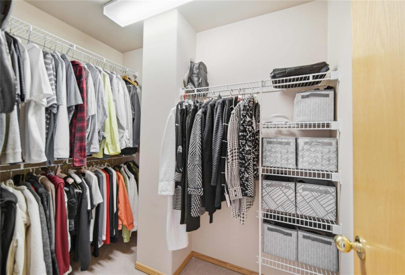 175 Baisinger, 4 Bedrooms Bedrooms, 13 Rooms Rooms,3 BathroomsBathrooms,Residential,For Sale,Baisinger