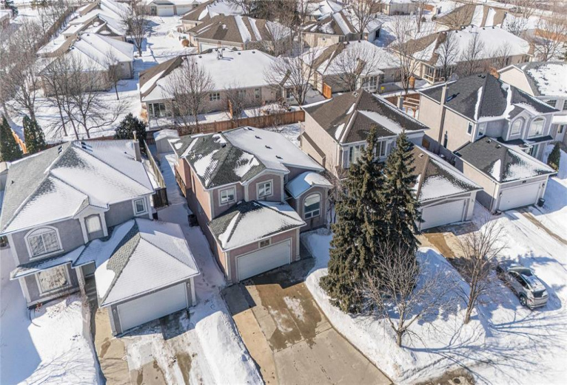 175 Baisinger, 4 Bedrooms Bedrooms, 13 Rooms Rooms,3 BathroomsBathrooms,Residential,For Sale,Baisinger