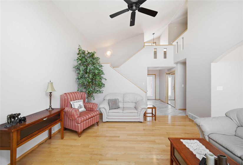 175 Baisinger, 4 Bedrooms Bedrooms, 13 Rooms Rooms,3 BathroomsBathrooms,Residential,For Sale,Baisinger