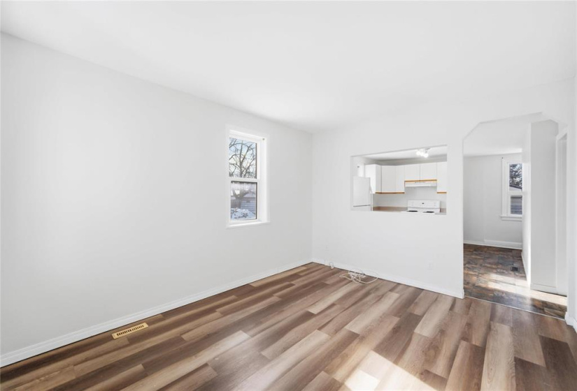 396 Bowman, 3 Bedrooms Bedrooms, 10 Rooms Rooms,1 BathroomBathrooms,Residential,For Sale,Bowman