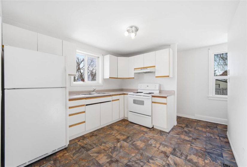 396 Bowman, 3 Bedrooms Bedrooms, 10 Rooms Rooms,1 BathroomBathrooms,Residential,For Sale,Bowman