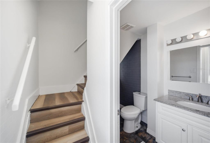 396 Bowman, 3 Bedrooms Bedrooms, 10 Rooms Rooms,1 BathroomBathrooms,Residential,For Sale,Bowman