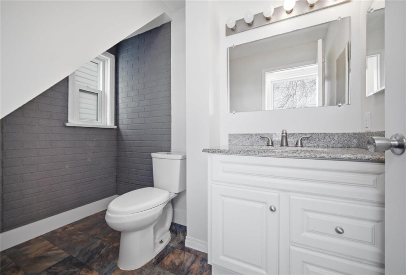 396 Bowman, 3 Bedrooms Bedrooms, 10 Rooms Rooms,1 BathroomBathrooms,Residential,For Sale,Bowman