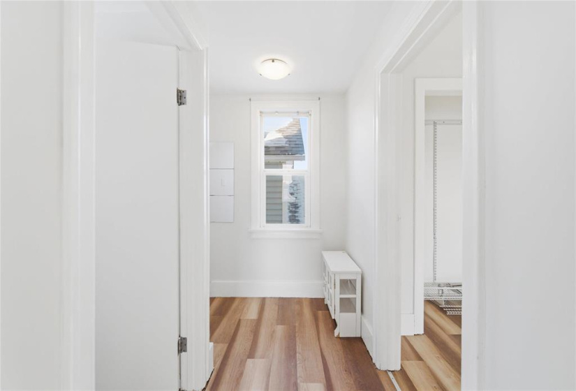 396 Bowman, 3 Bedrooms Bedrooms, 10 Rooms Rooms,1 BathroomBathrooms,Residential,For Sale,Bowman