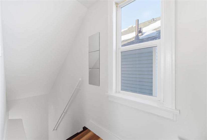 396 Bowman, 3 Bedrooms Bedrooms, 10 Rooms Rooms,1 BathroomBathrooms,Residential,For Sale,Bowman