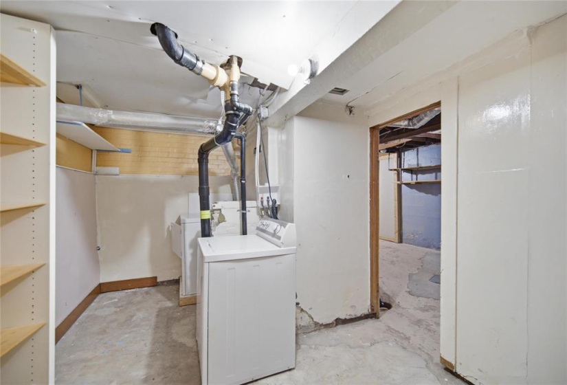 396 Bowman, 3 Bedrooms Bedrooms, 10 Rooms Rooms,1 BathroomBathrooms,Residential,For Sale,Bowman