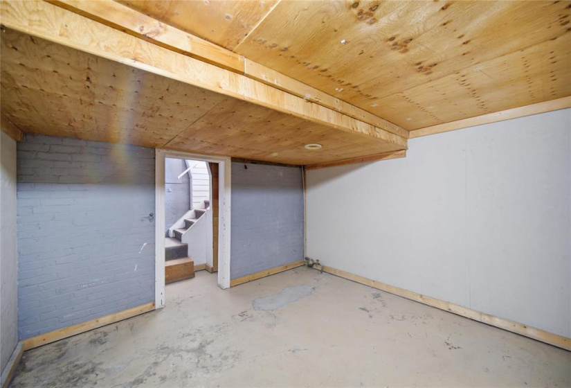 396 Bowman, 3 Bedrooms Bedrooms, 10 Rooms Rooms,1 BathroomBathrooms,Residential,For Sale,Bowman