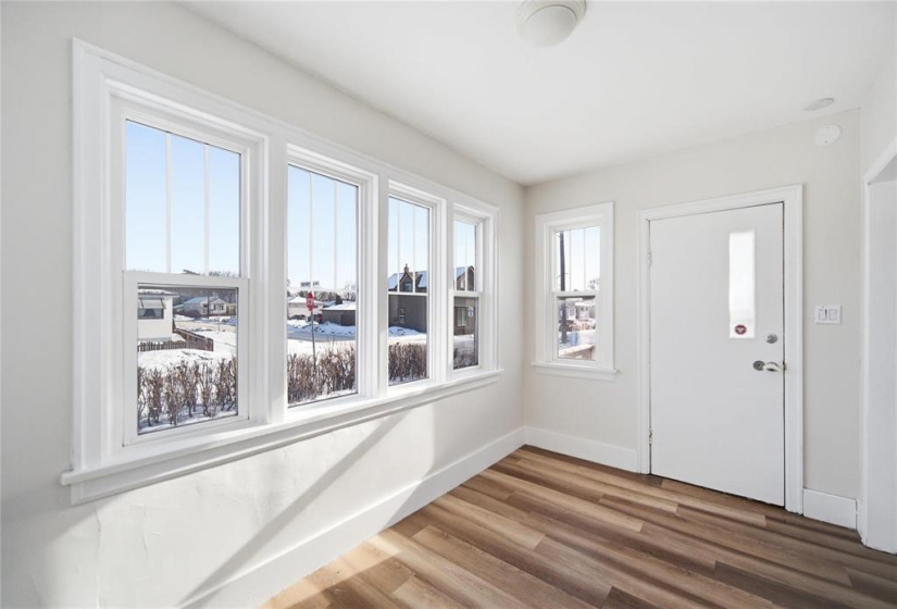 396 Bowman, 3 Bedrooms Bedrooms, 10 Rooms Rooms,1 BathroomBathrooms,Residential,For Sale,Bowman