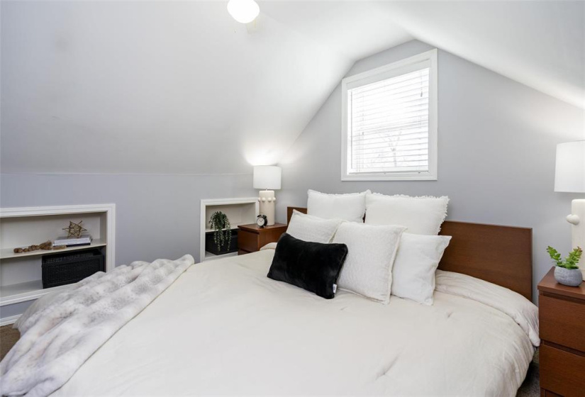 799 Lorette, 2 Bedrooms Bedrooms, 8 Rooms Rooms,1 BathroomBathrooms,Residential,For Sale,Lorette