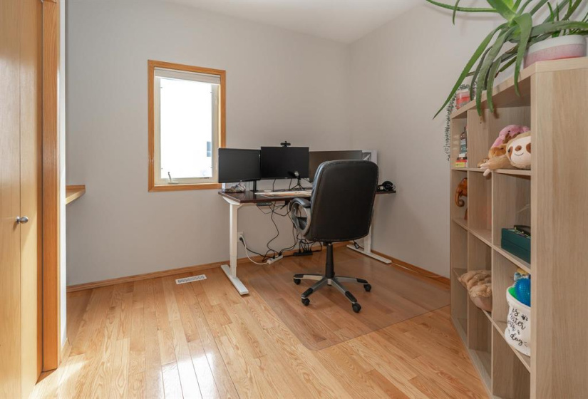 14 RIVER, 3 Bedrooms Bedrooms, 9 Rooms Rooms,2 BathroomsBathrooms,Residential,For Sale,RIVER