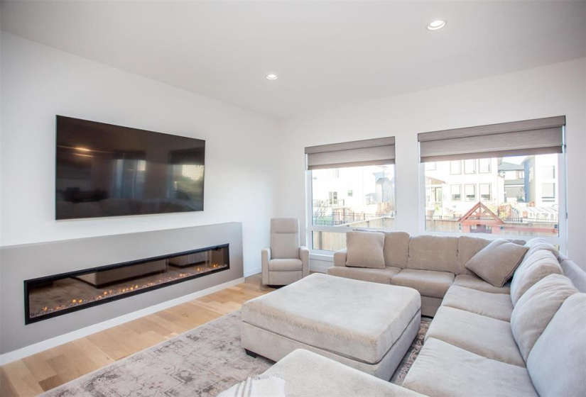 408 Cherrywood, 5 Bedrooms Bedrooms, 13 Rooms Rooms,3 BathroomsBathrooms,Residential,For Sale,Cherrywood