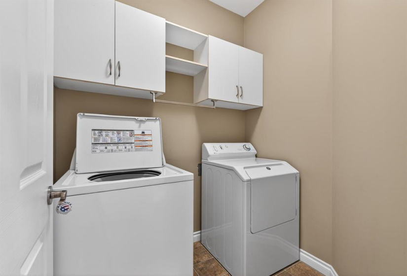 100 Royal Mint, 2 Bedrooms Bedrooms, 11 Rooms Rooms,3 BathroomsBathrooms,Condominium,For Sale,Royal Mint