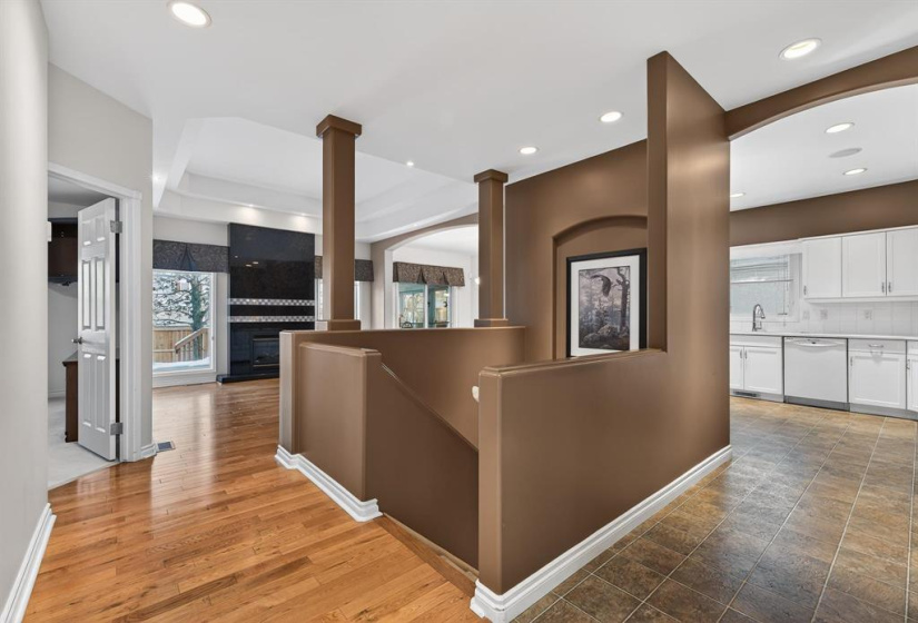 100 Royal Mint, 2 Bedrooms Bedrooms, 11 Rooms Rooms,3 BathroomsBathrooms,Condominium,For Sale,Royal Mint