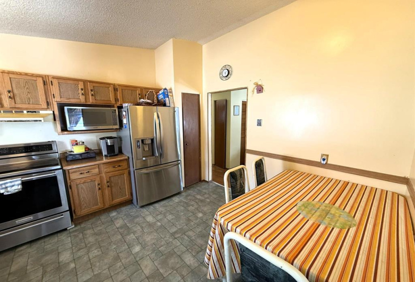 233 Stradford, 3 Bedrooms Bedrooms, 12 Rooms Rooms,2 BathroomsBathrooms,Residential,For Sale,Stradford