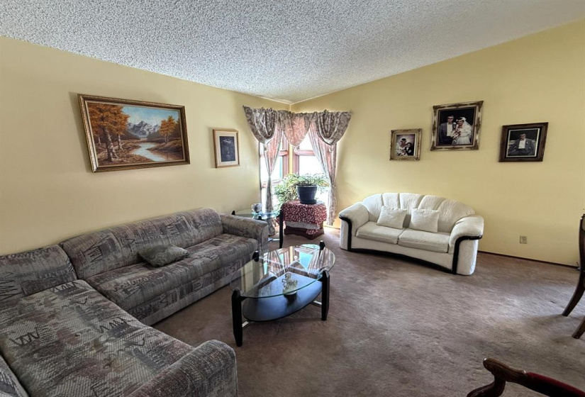 233 Stradford, 3 Bedrooms Bedrooms, 12 Rooms Rooms,2 BathroomsBathrooms,Residential,For Sale,Stradford