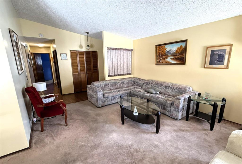 233 Stradford, 3 Bedrooms Bedrooms, 12 Rooms Rooms,2 BathroomsBathrooms,Residential,For Sale,Stradford