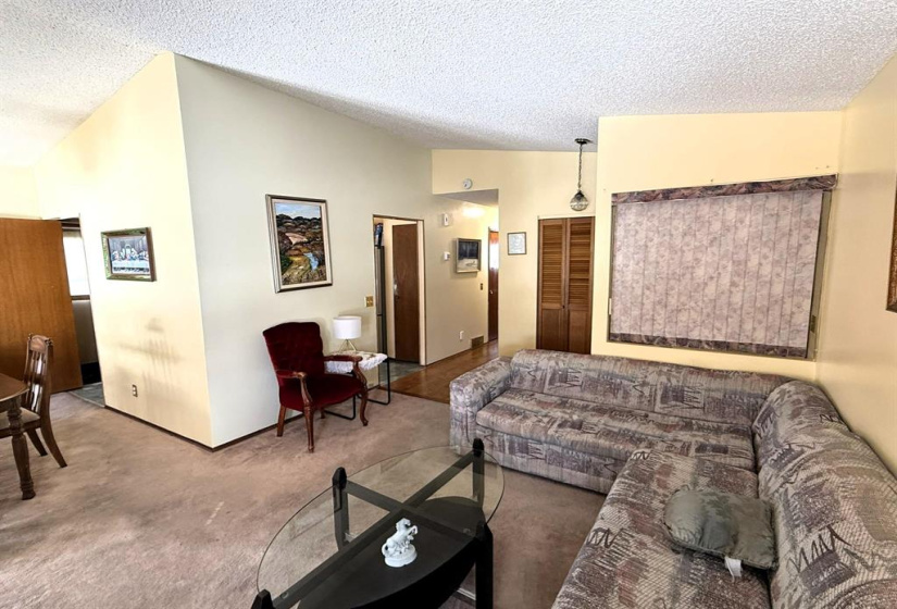 233 Stradford, 3 Bedrooms Bedrooms, 12 Rooms Rooms,2 BathroomsBathrooms,Residential,For Sale,Stradford