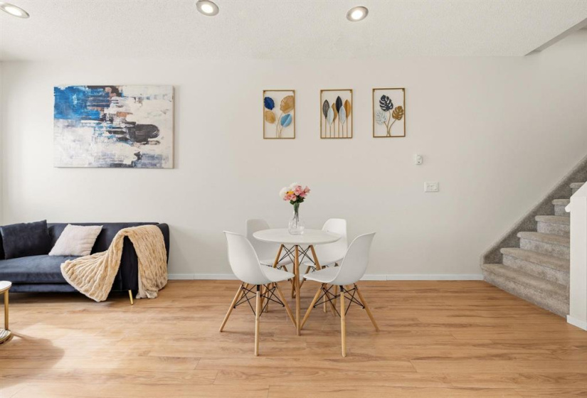 204 Day, 2 Bedrooms Bedrooms, 9 Rooms Rooms,2 BathroomsBathrooms,Condominium,For Sale,Day