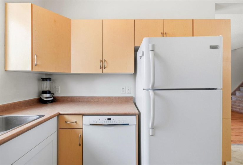 204 Day, 2 Bedrooms Bedrooms, 9 Rooms Rooms,2 BathroomsBathrooms,Condominium,For Sale,Day