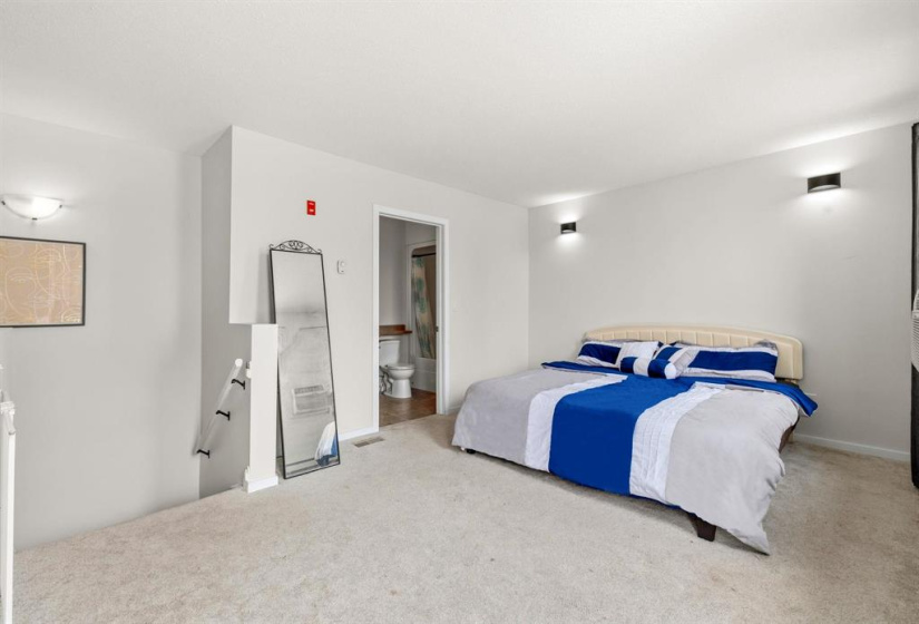 204 Day, 2 Bedrooms Bedrooms, 9 Rooms Rooms,2 BathroomsBathrooms,Condominium,For Sale,Day