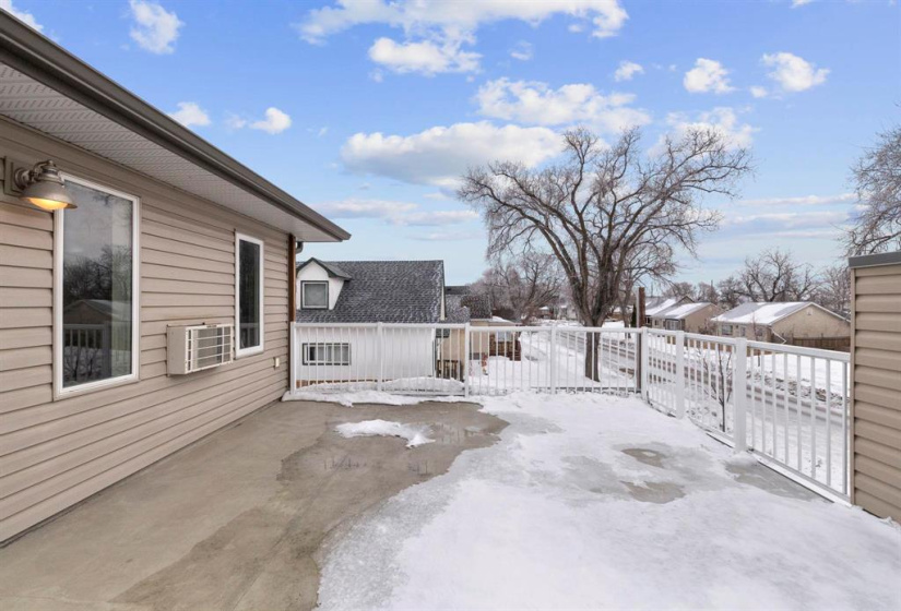 204 Day, 2 Bedrooms Bedrooms, 9 Rooms Rooms,2 BathroomsBathrooms,Condominium,For Sale,Day