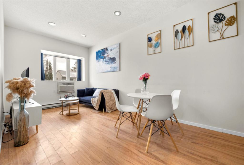 204 Day, 2 Bedrooms Bedrooms, 9 Rooms Rooms,2 BathroomsBathrooms,Condominium,For Sale,Day