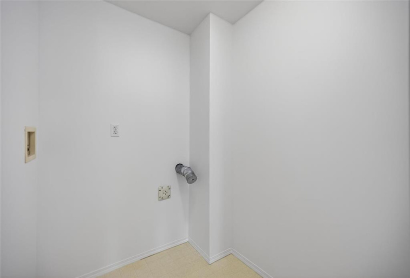 369 Stella, 3 Bedrooms Bedrooms, 9 Rooms Rooms,1 BathroomBathrooms,Residential,For Sale,Stella