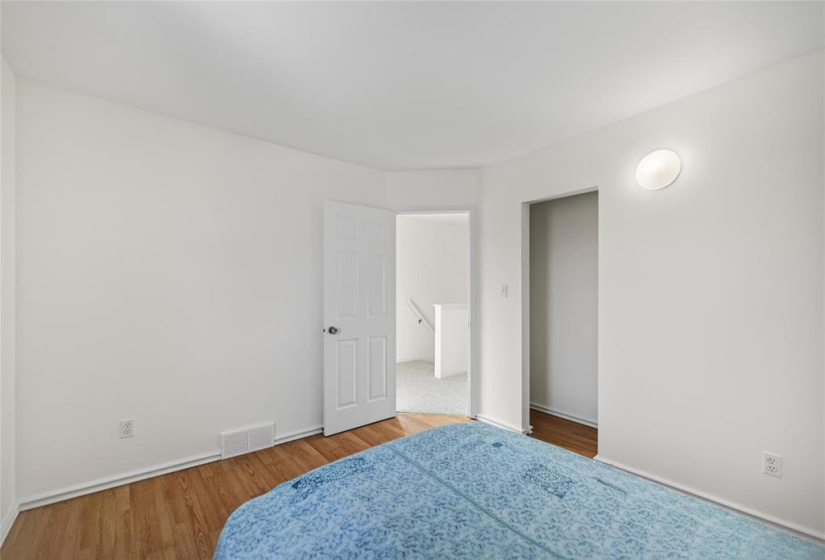 369 Stella, 3 Bedrooms Bedrooms, 9 Rooms Rooms,1 BathroomBathrooms,Residential,For Sale,Stella