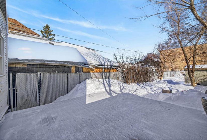 369 Stella, 3 Bedrooms Bedrooms, 9 Rooms Rooms,1 BathroomBathrooms,Residential,For Sale,Stella