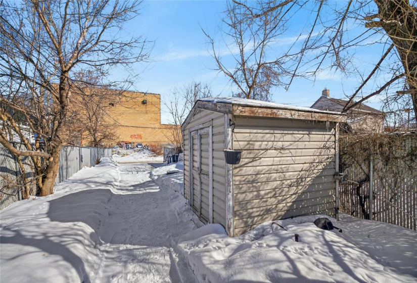 369 Stella, 3 Bedrooms Bedrooms, 9 Rooms Rooms,1 BathroomBathrooms,Residential,For Sale,Stella