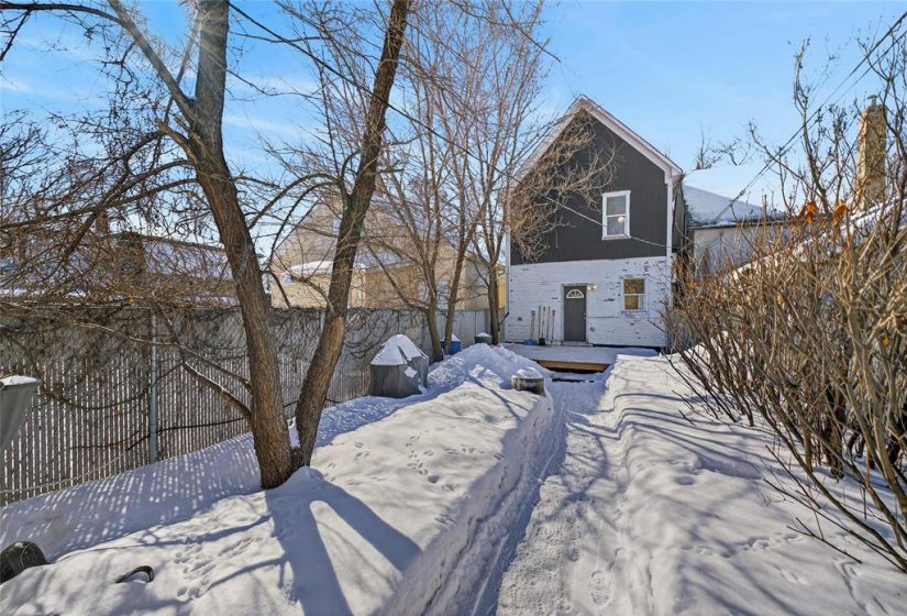 369 Stella, 3 Bedrooms Bedrooms, 9 Rooms Rooms,1 BathroomBathrooms,Residential,For Sale,Stella