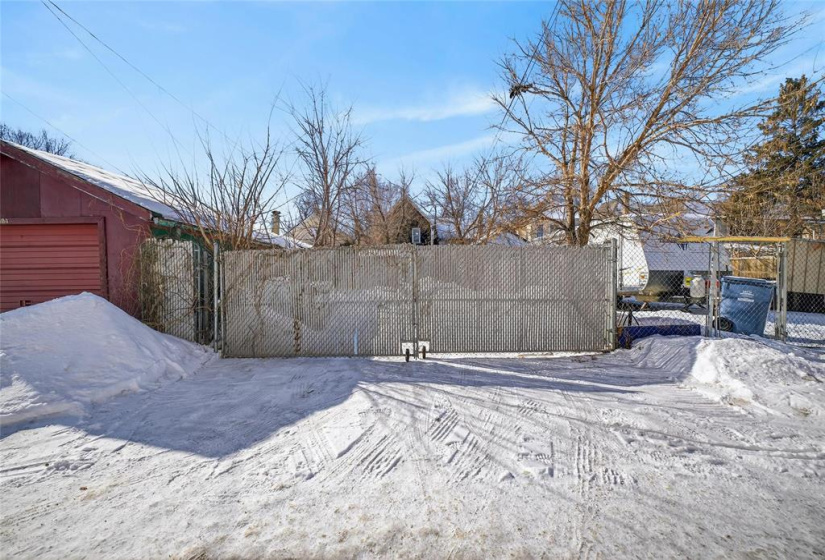 369 Stella, 3 Bedrooms Bedrooms, 9 Rooms Rooms,1 BathroomBathrooms,Residential,For Sale,Stella