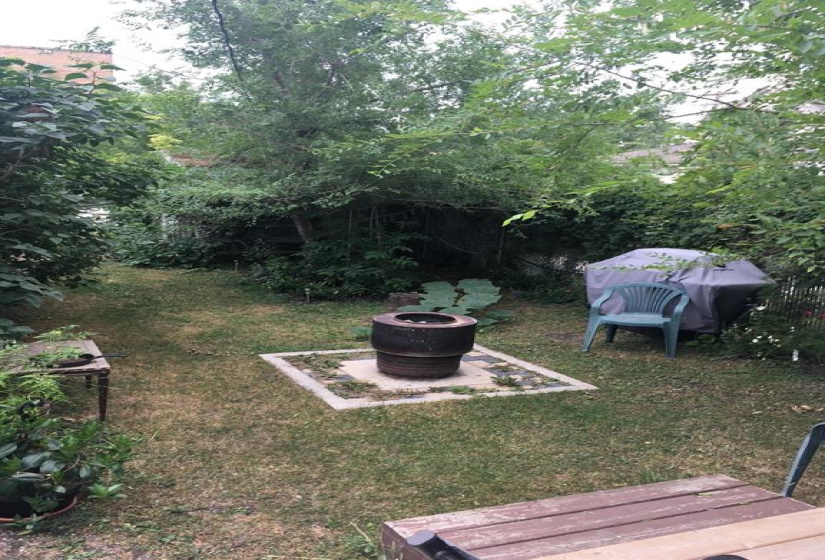 369 Stella, 3 Bedrooms Bedrooms, 9 Rooms Rooms,1 BathroomBathrooms,Residential,For Sale,Stella