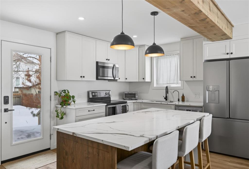 450 Elmhurst, 4 Bedrooms Bedrooms, 12 Rooms Rooms,2 BathroomsBathrooms,Residential,For Sale,Elmhurst