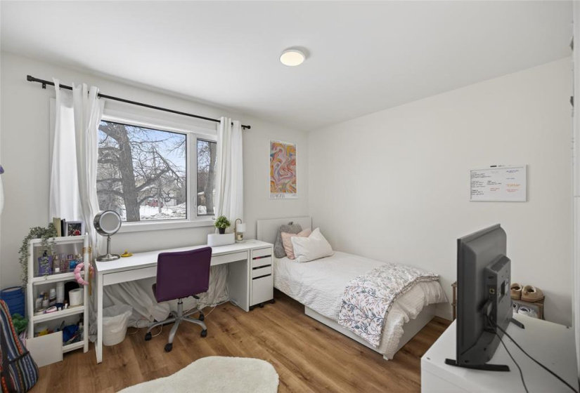 450 Elmhurst, 4 Bedrooms Bedrooms, 12 Rooms Rooms,2 BathroomsBathrooms,Residential,For Sale,Elmhurst