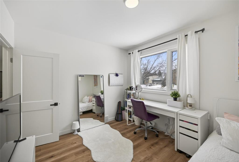 450 Elmhurst, 4 Bedrooms Bedrooms, 12 Rooms Rooms,2 BathroomsBathrooms,Residential,For Sale,Elmhurst