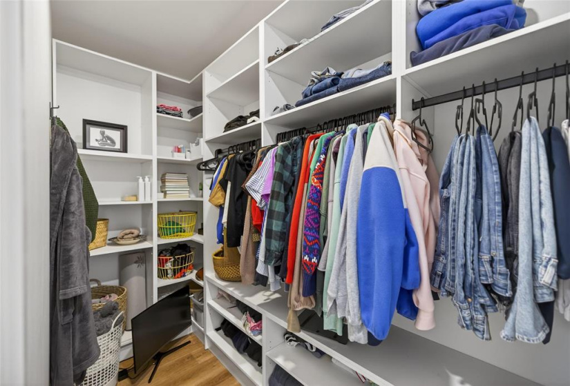 450 Elmhurst, 4 Bedrooms Bedrooms, 12 Rooms Rooms,2 BathroomsBathrooms,Residential,For Sale,Elmhurst