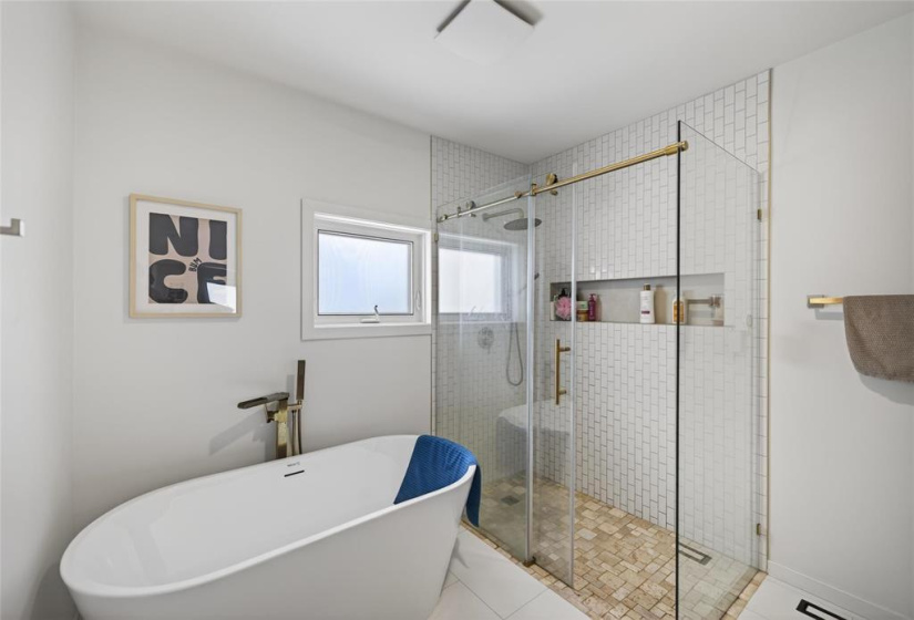 450 Elmhurst, 4 Bedrooms Bedrooms, 12 Rooms Rooms,2 BathroomsBathrooms,Residential,For Sale,Elmhurst