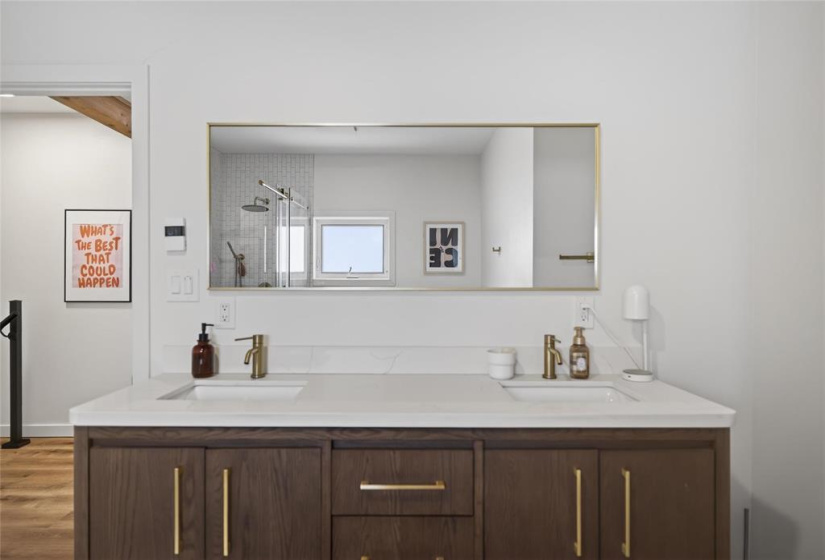 450 Elmhurst, 4 Bedrooms Bedrooms, 12 Rooms Rooms,2 BathroomsBathrooms,Residential,For Sale,Elmhurst