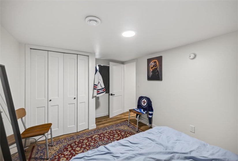 450 Elmhurst, 4 Bedrooms Bedrooms, 12 Rooms Rooms,2 BathroomsBathrooms,Residential,For Sale,Elmhurst