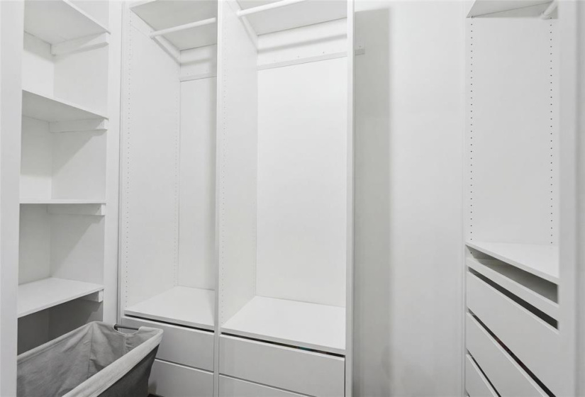 Walk in closet