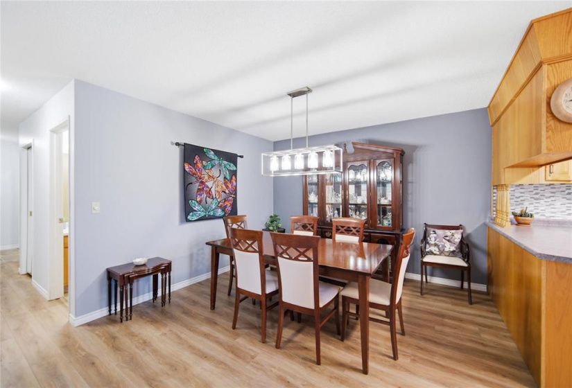 681 St Anne's, 2 Bedrooms Bedrooms, 7 Rooms Rooms,1 BathroomBathrooms,Condominium,For Sale,St Anne's