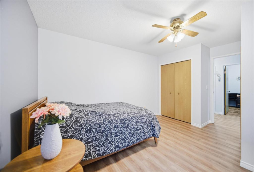 681 St Anne's, 2 Bedrooms Bedrooms, 7 Rooms Rooms,1 BathroomBathrooms,Condominium,For Sale,St Anne's