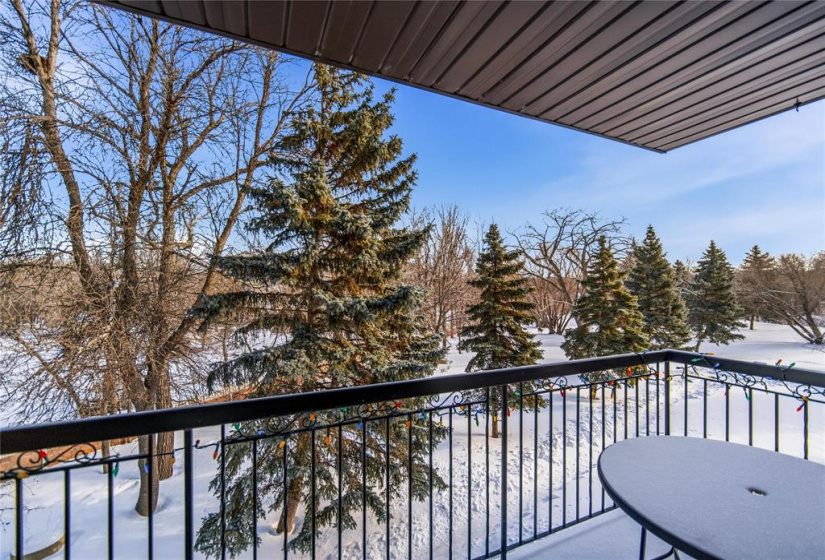 681 St Anne's, 2 Bedrooms Bedrooms, 7 Rooms Rooms,1 BathroomBathrooms,Condominium,For Sale,St Anne's