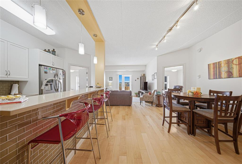 110 Creek Bend, 2 Bedrooms Bedrooms, 8 Rooms Rooms,2 BathroomsBathrooms,Condominium,For Sale,Creek Bend