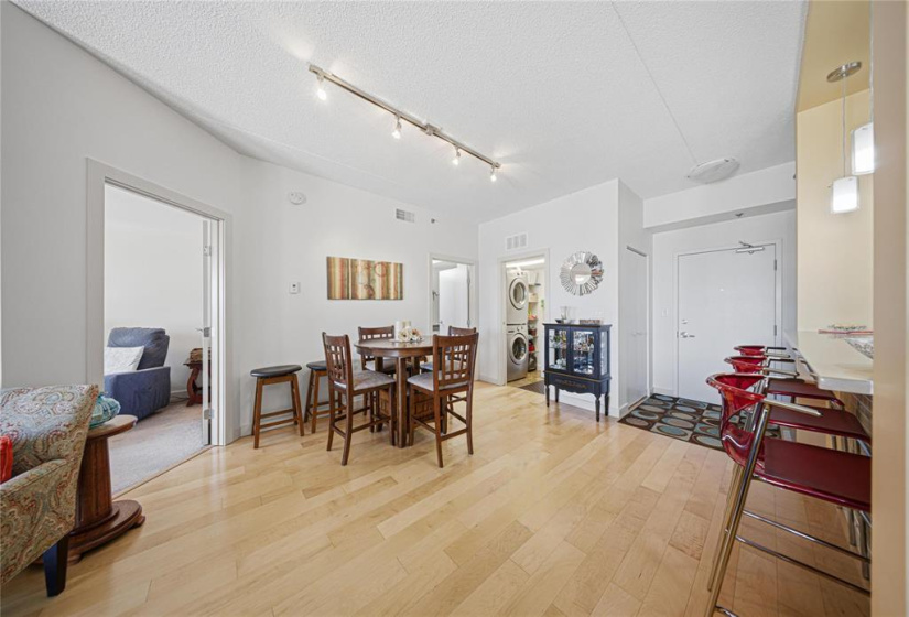 110 Creek Bend, 2 Bedrooms Bedrooms, 8 Rooms Rooms,2 BathroomsBathrooms,Condominium,For Sale,Creek Bend