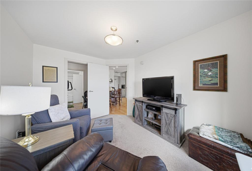 110 Creek Bend, 2 Bedrooms Bedrooms, 8 Rooms Rooms,2 BathroomsBathrooms,Condominium,For Sale,Creek Bend